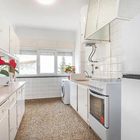 Happy - アパートホテル *