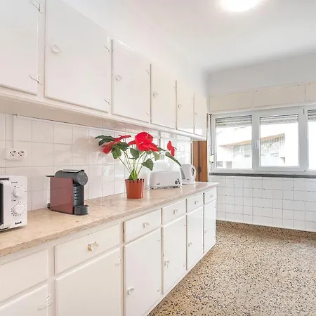 アパートホテル Happy - *